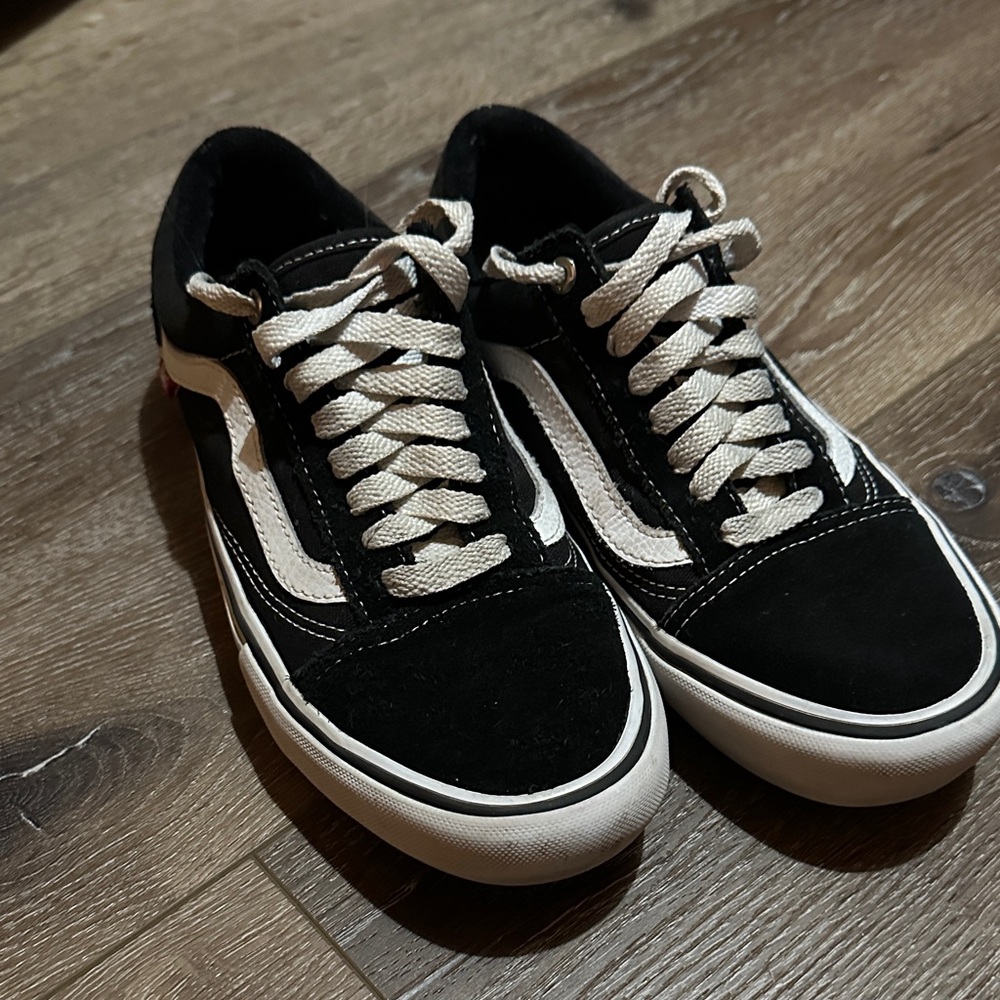 Vans Men's Classic Black and White Sneakers
